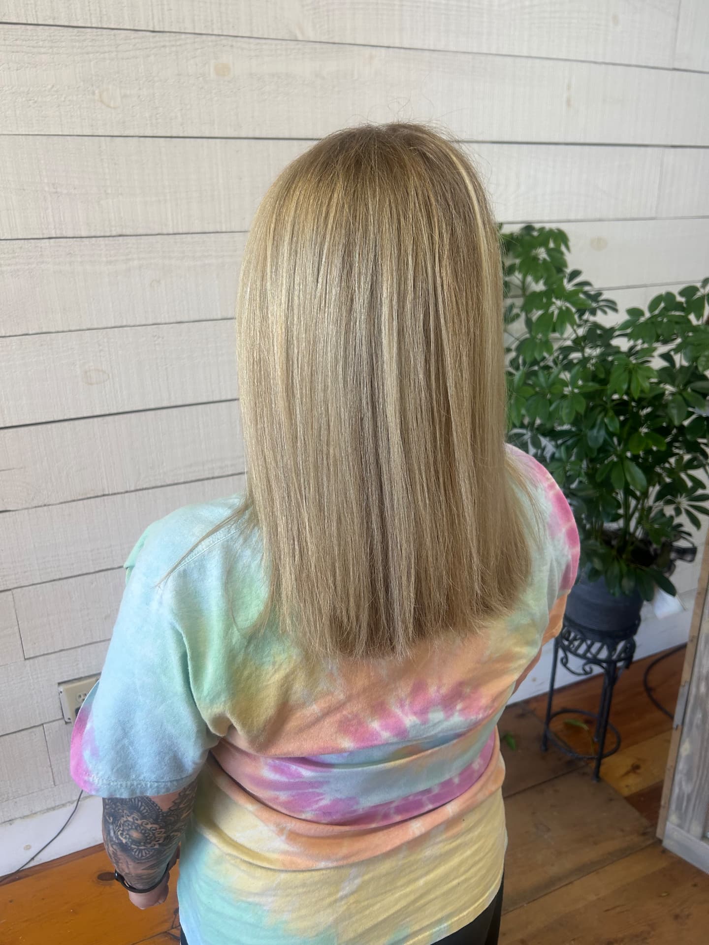Smooth blonde bob by Lilly